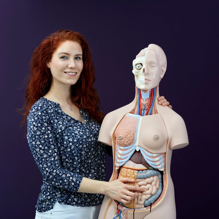 Expertin für Darmgesundheit Lisa Ophardt erklärt wie der Darm funktioniert.
