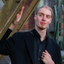 Matthias Rennings schätzt Lisa Ophardt’s positives und glückliches Auftreten und fühlt sich nach einem Beratungsgespräch gestärkt.